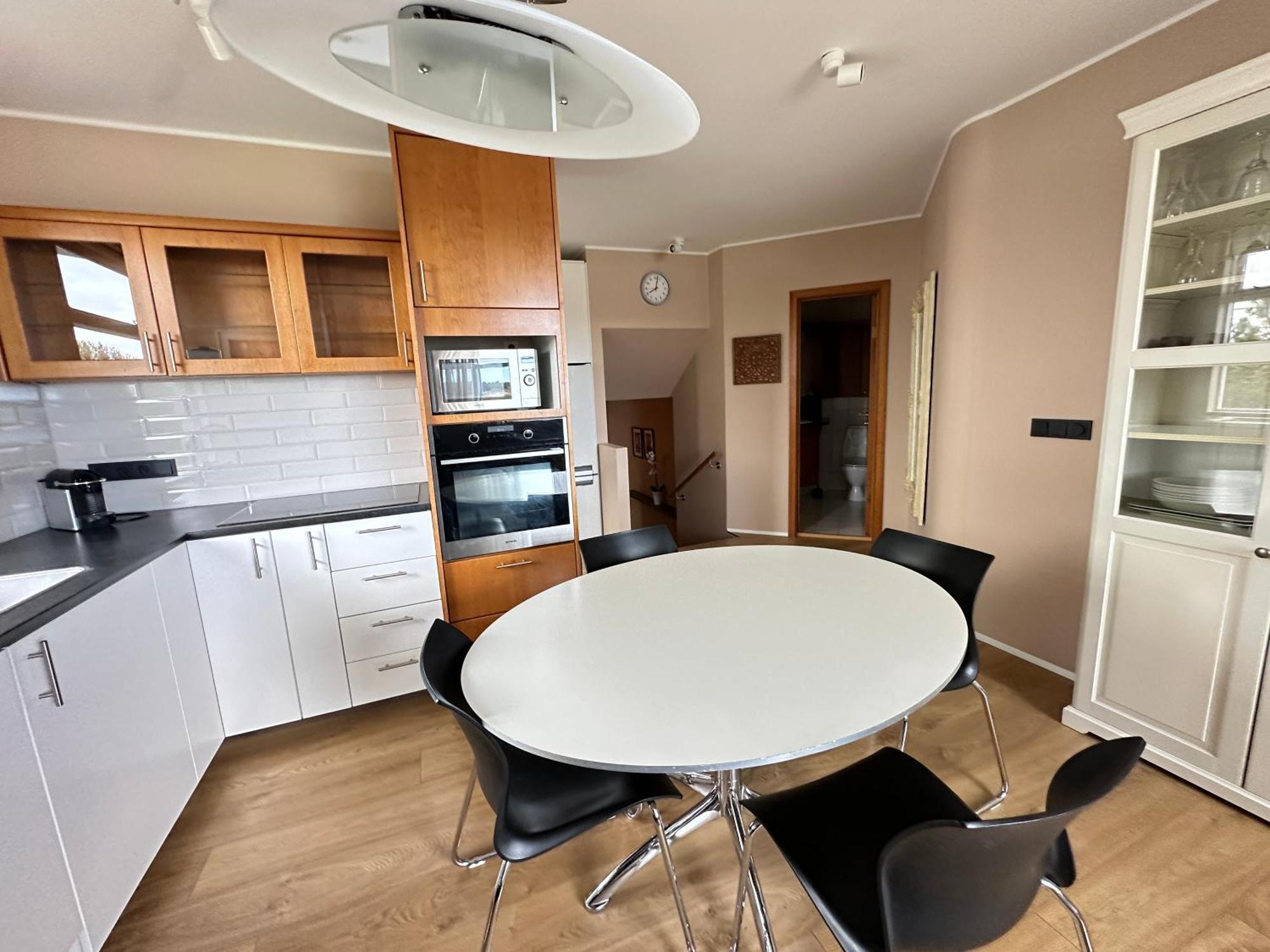 Apartment In Huldubraut In Kopavogur - Birta *